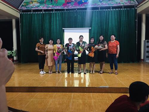 MỘT SỐ HÌNH ẢNH TỌA ĐÀM KỶ NIỆM NGÀY PHỤ NỮ VIỆT NAM 20-10